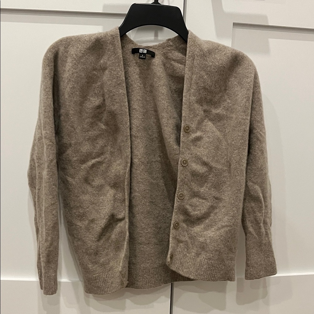 Uniqlo Beige Wool Blend Sweater